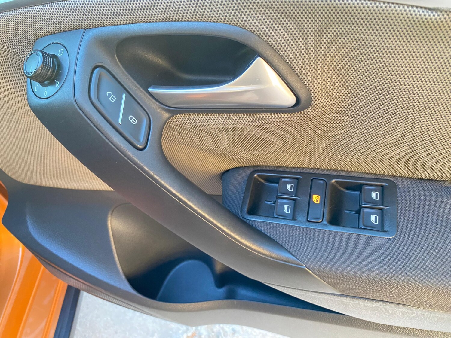 Used Volkswagen Polo 2015 for sale - 77729037: Photo 24