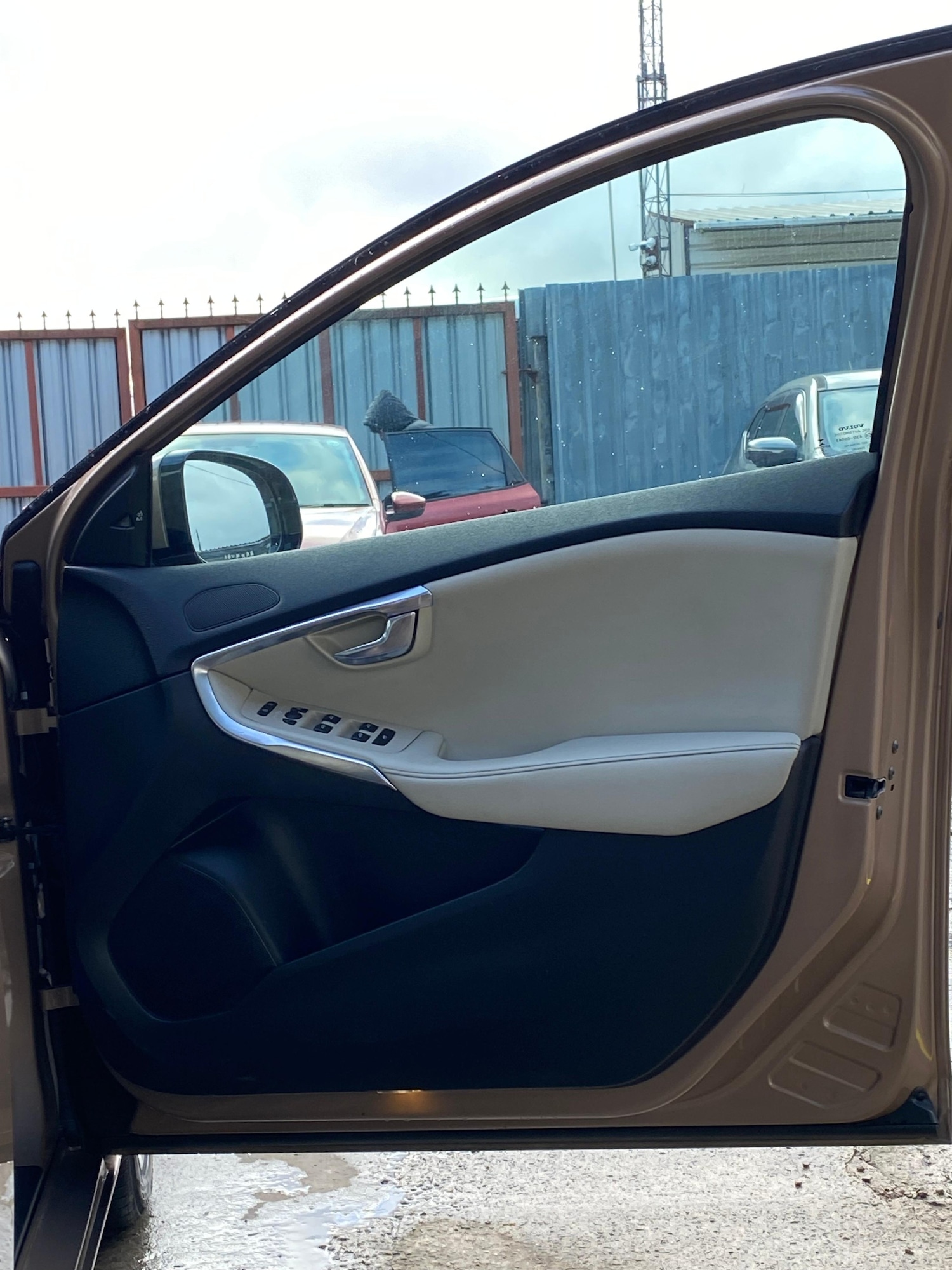 Used Volvo V40 2026 for sale - 77340606: Photo 24