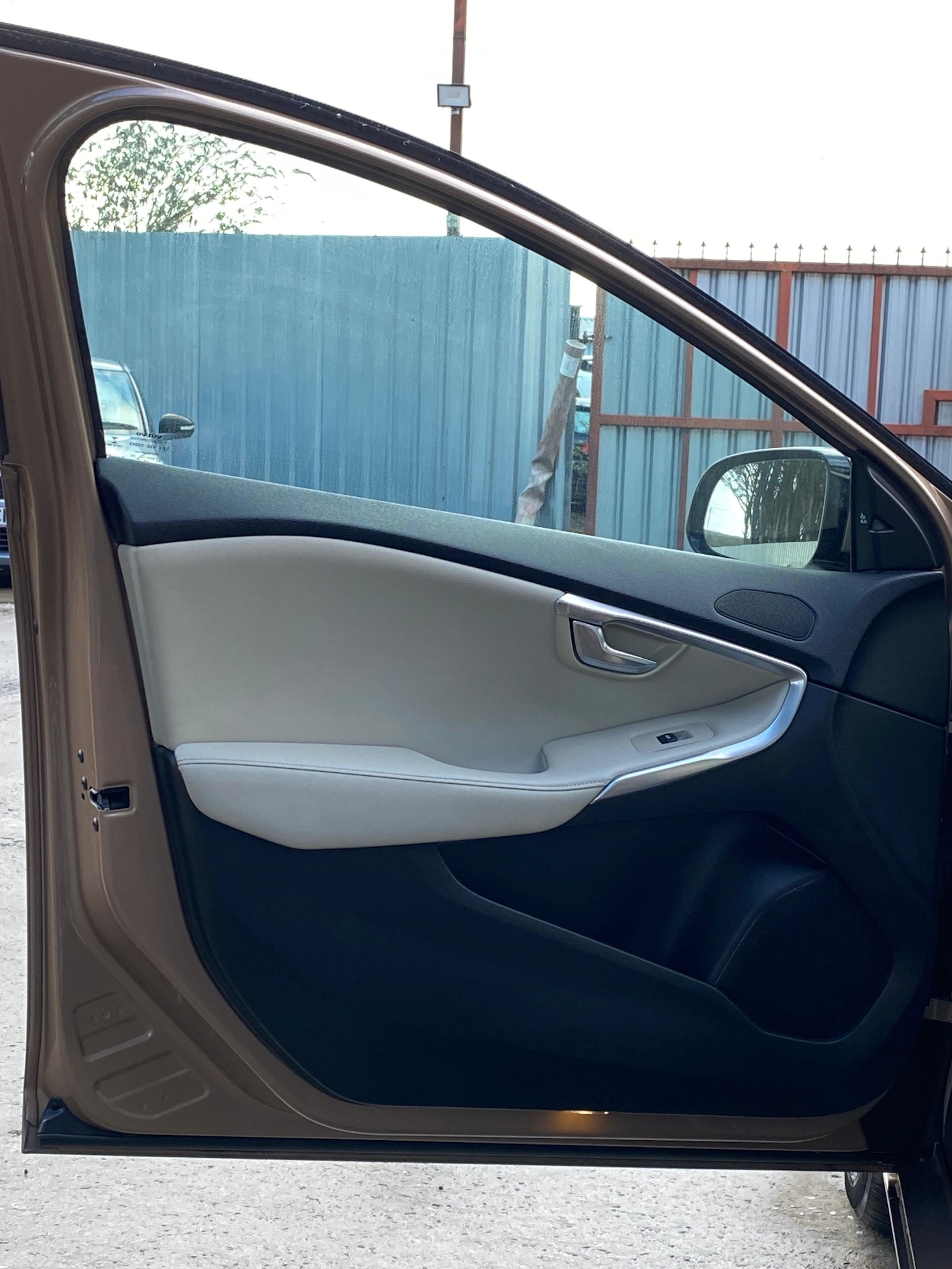 Used Volvo V40 2026 for sale - 77340606: Photo 27