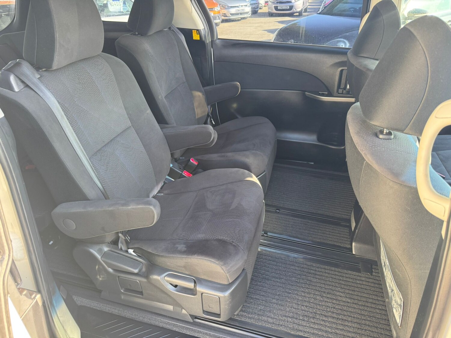 Used Toyota Estima 2013 for sale - 78205942: Photo 16