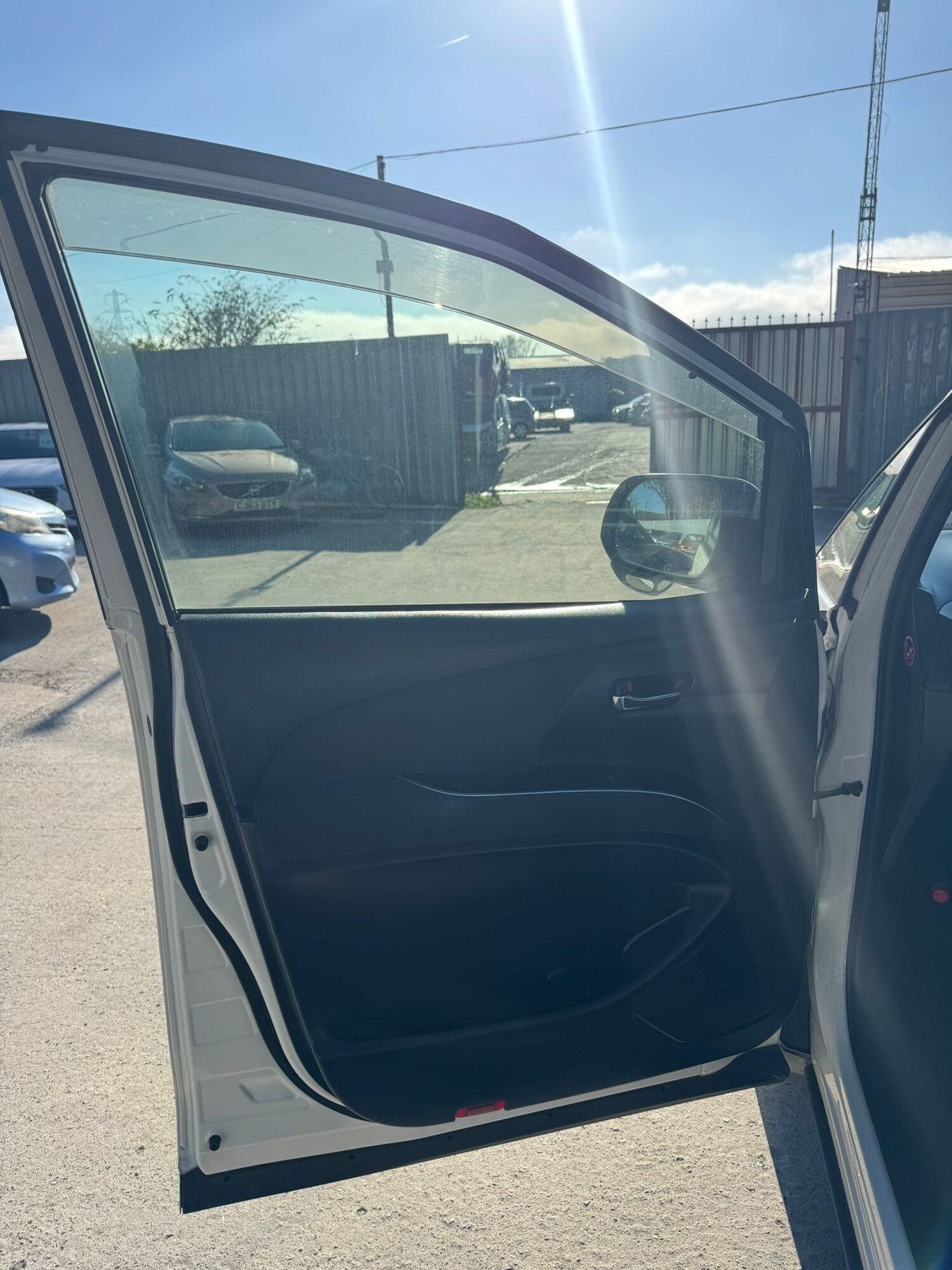 Used Toyota Estima 2013 for sale - 78205942: Photo 25