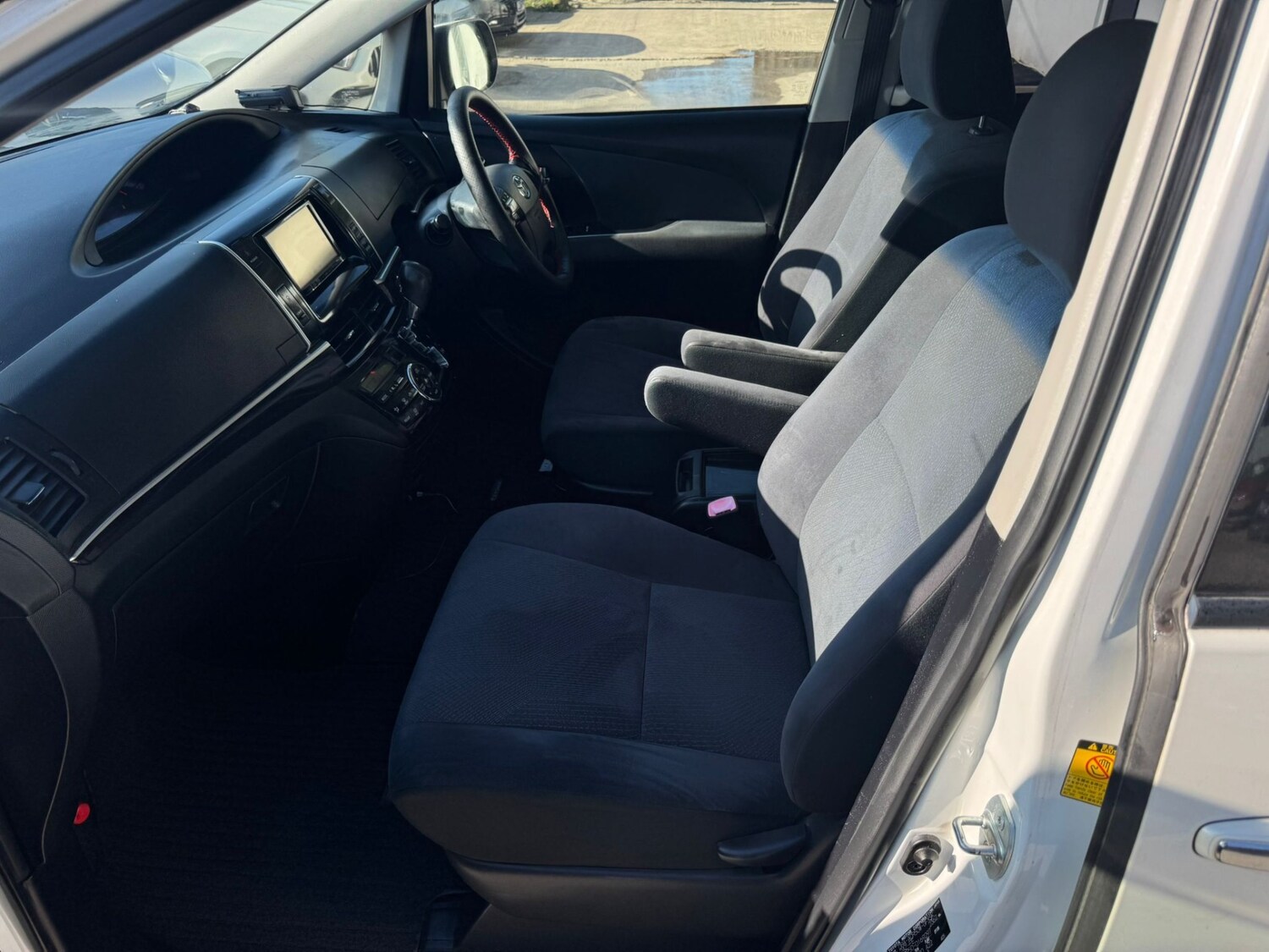 Used Toyota Estima 2013 for sale - 78205942: Photo 27