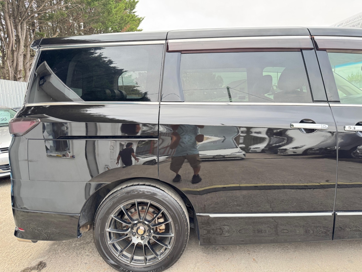 Used Nissan Elgrand 2025 for sale - 77441965: Photo 6