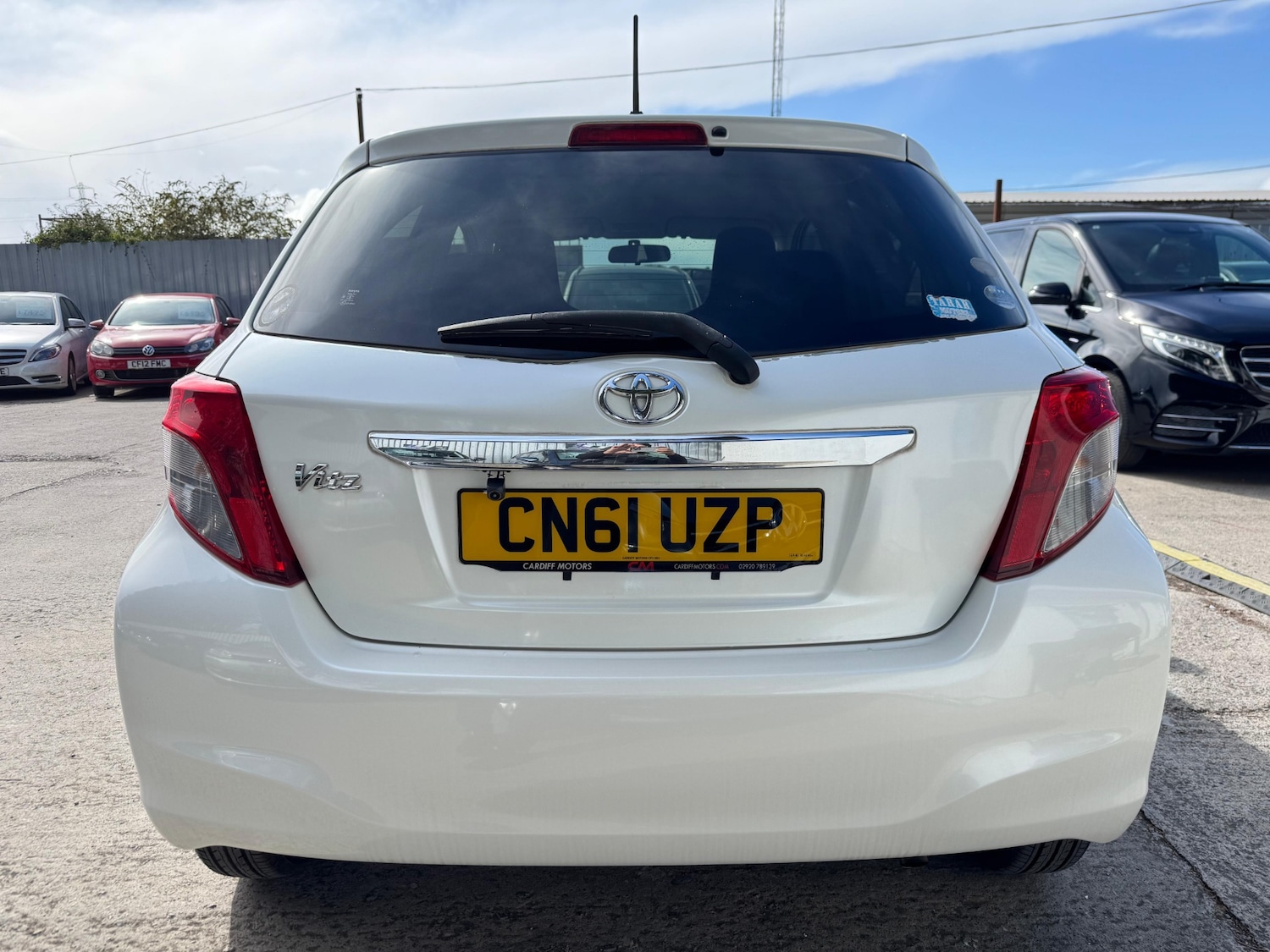 Used Toyota Vitz 2025 for sale - 76381662: Photo 10
