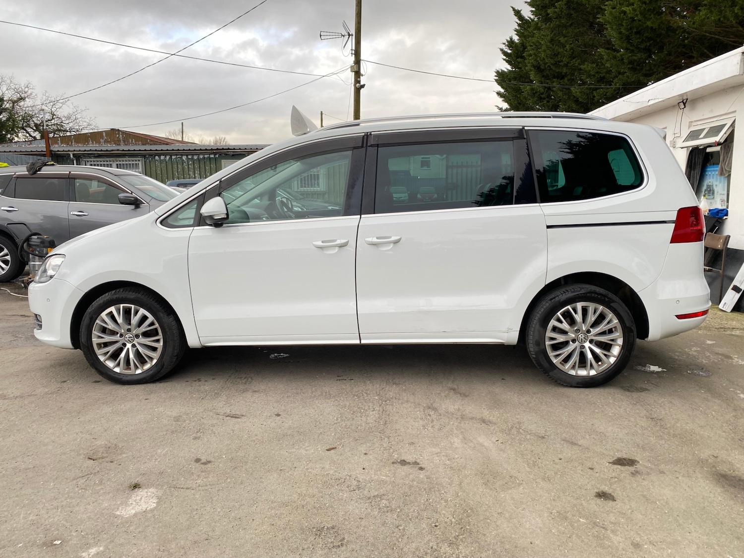 Used Volkswagen Sharan 2014 for sale - 77336352: Photo 6