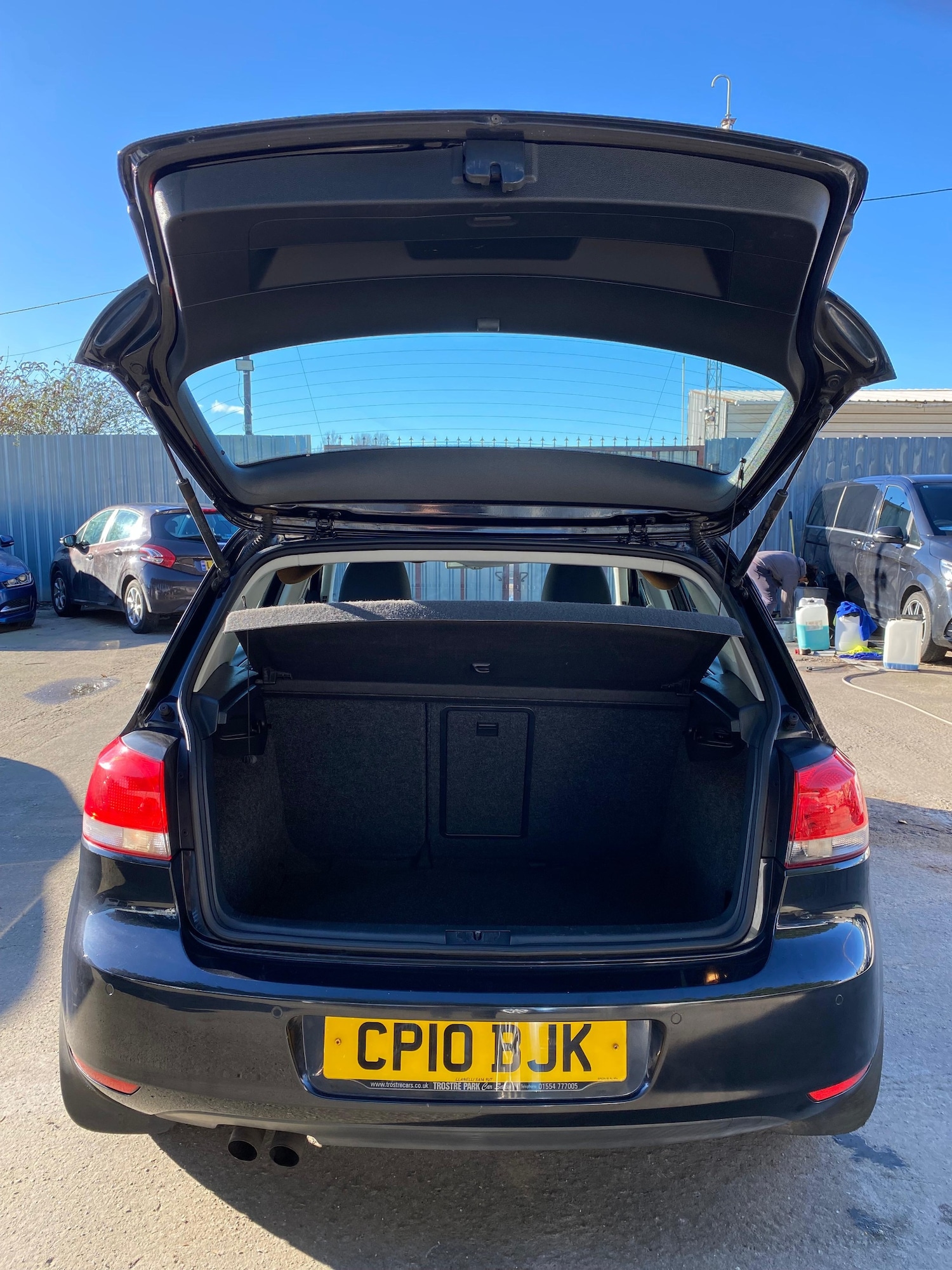 Used Volkswagen Golf 2010 for sale - 76840334: Photo 10