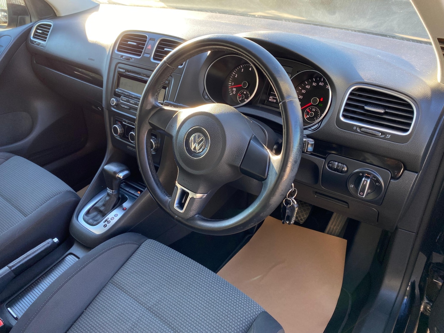 Used Volkswagen Golf 2010 for sale - 76840334: Photo 12