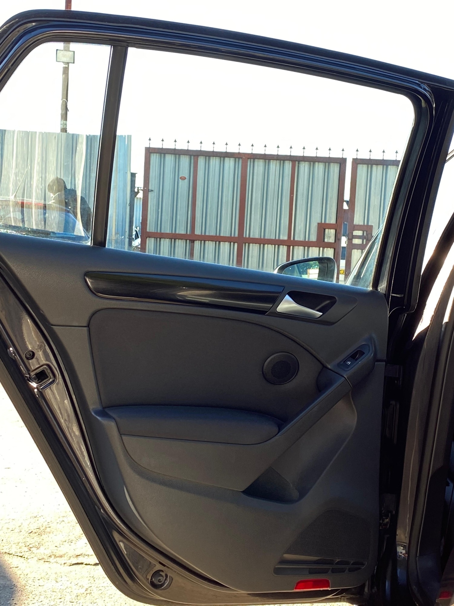 Used Volkswagen Golf 2010 for sale - 76840334: Photo 28