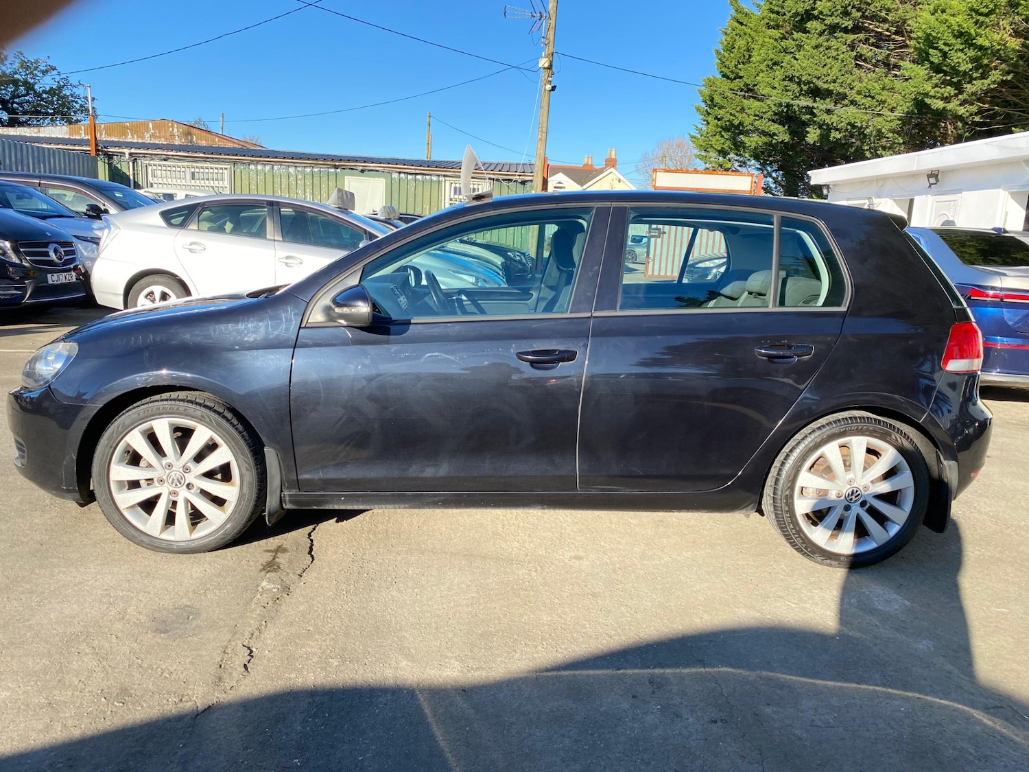 Used Volkswagen Golf 2010 for sale - 76840334: Photo 6