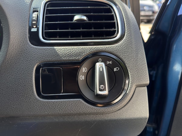 Used Volkswagen Polo 2014 for sale - 76231397: Photo 24