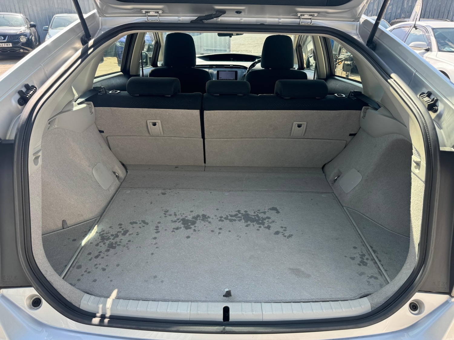 Used Toyota Prius 2012 for sale - 76759980: Photo 12