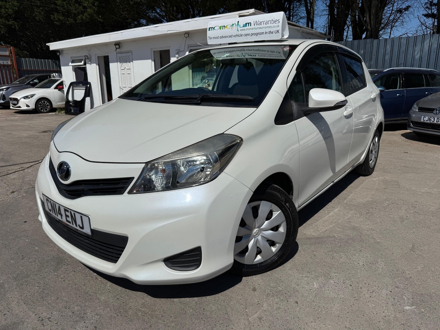 Used Toyota Vitz 2012 for sale - 76158255: Photo 2