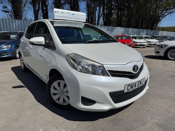 Used Toyota Vitz 2012 for sale - 75481236: Photo