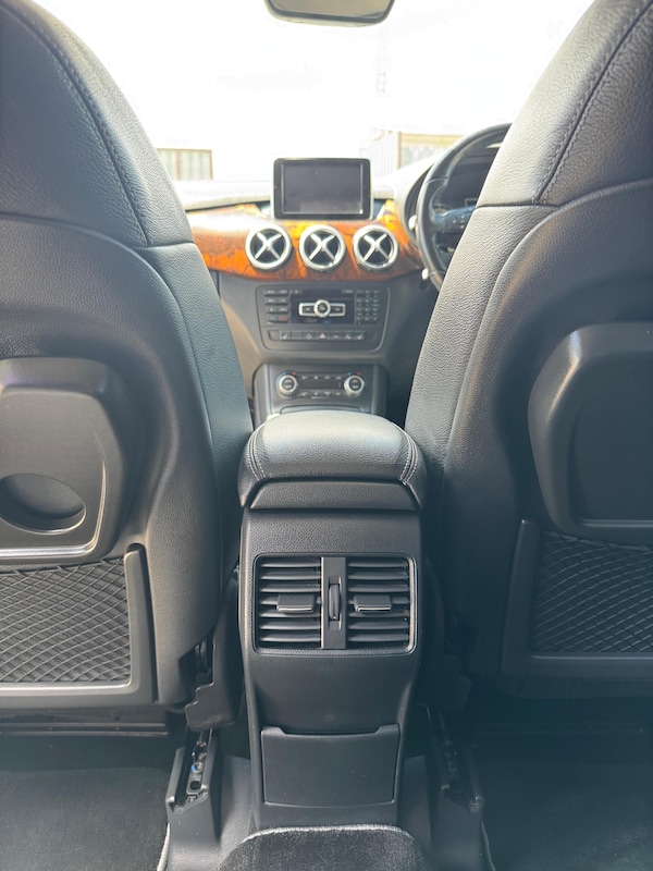 Used Mercedes-Benz B Class 2012 for sale - 76289027: Photo 31
