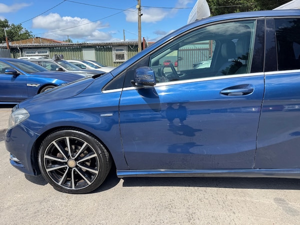 Used Mercedes-Benz B Class 2012 for sale - 76289027: Photo 8