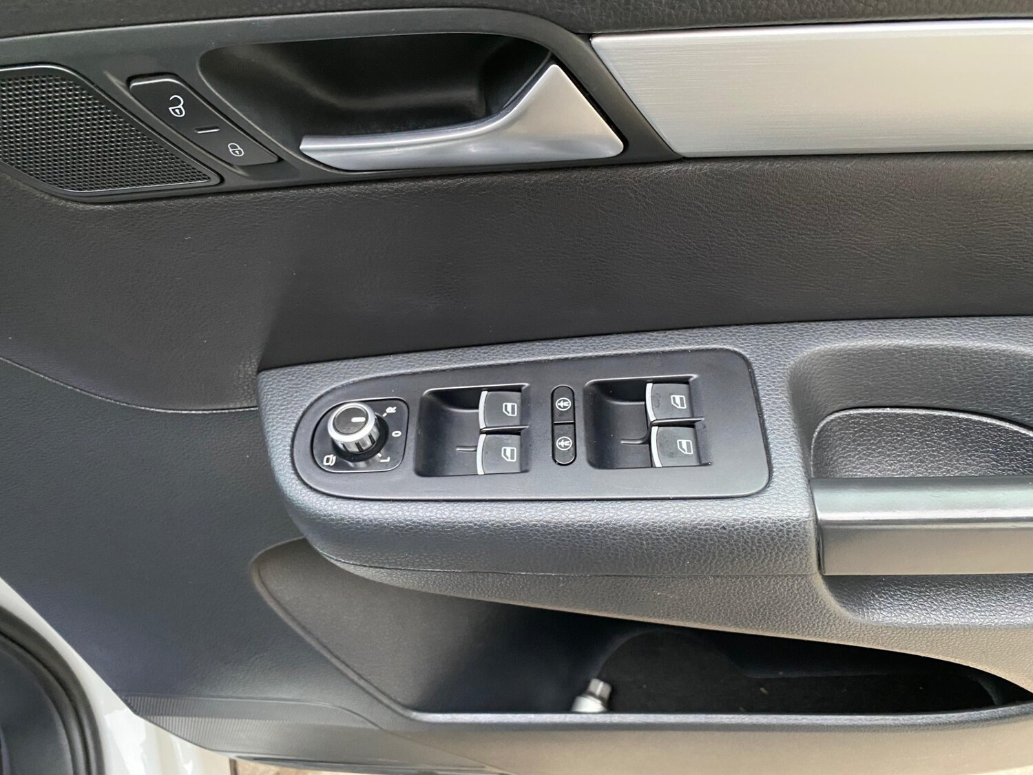 Used Volkswagen Sharan 2014 for sale - 77754966: Photo 27