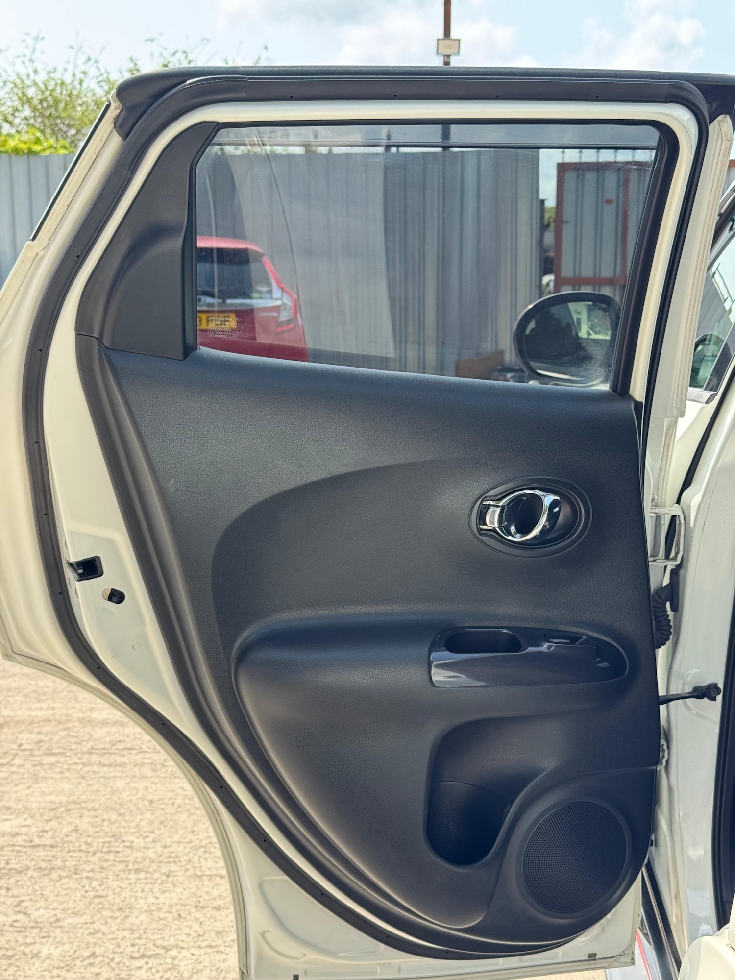 Used Nissan Juke 2014 for sale - 76501121: Photo 27