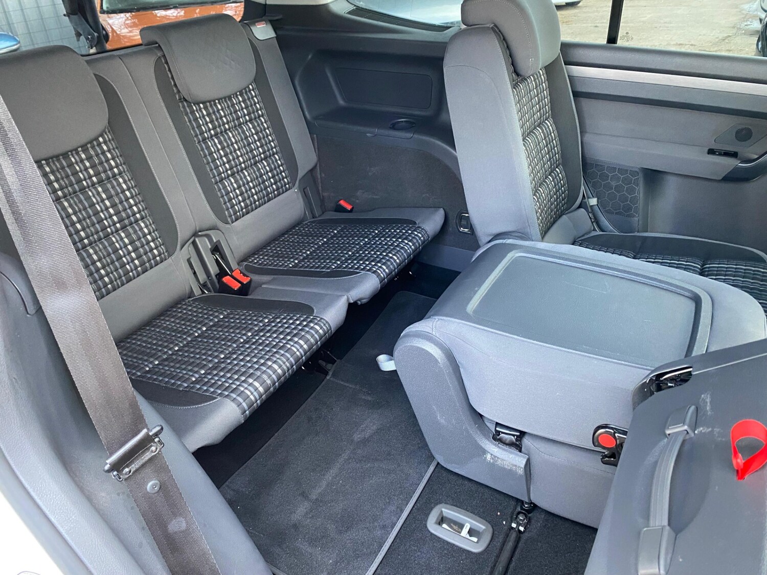 Used Volkswagen Touran 2013 for sale - 77739183: Photo 16