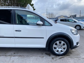 Used Volkswagen Touran 2013 for sale - 77739183: Photo