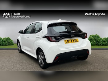 Used Toyota Yaris 2024 for sale - 77286132: Photo