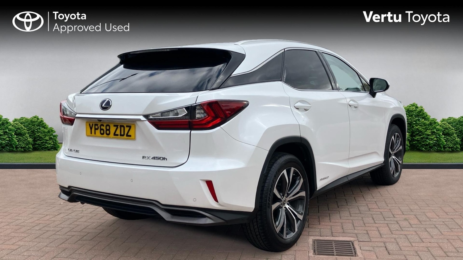 Used Lexus RX 2018 for sale - 76588931: Photo 2