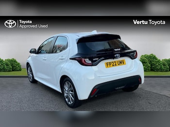 Used Toyota Yaris 2022 for sale - 76946718: Photo