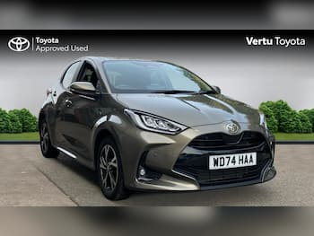 Used Toyota Yaris 2025 for sale - 79641111: Photo