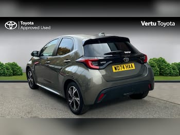 Used Toyota Yaris 2025 for sale - 79641111: Photo