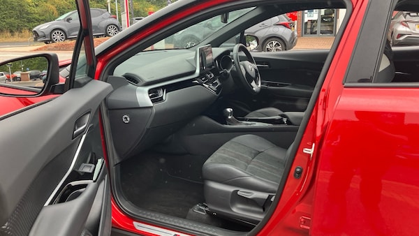 Used Toyota C-HR 2023 for sale - 75557578: Photo 10