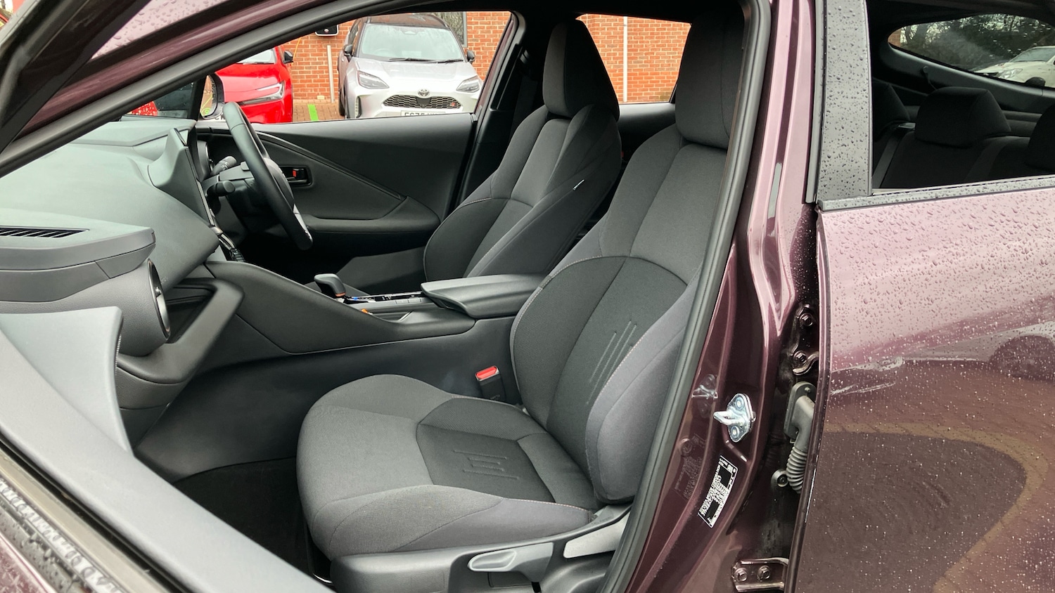 Used Toyota C-HR 2024 for sale - 77124970: Photo 45