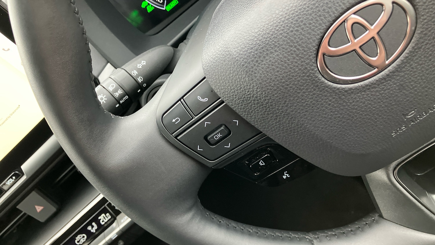 Used Toyota C-HR 2024 for sale - 77124970: Photo 48