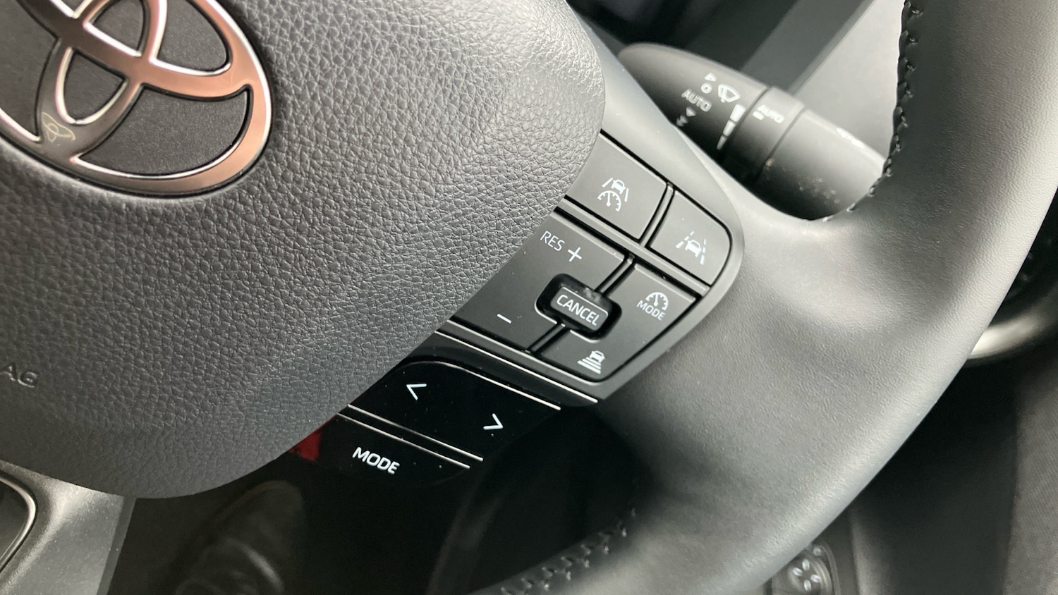 Used Toyota C-HR 2024 for sale - 77124970: Photo 49