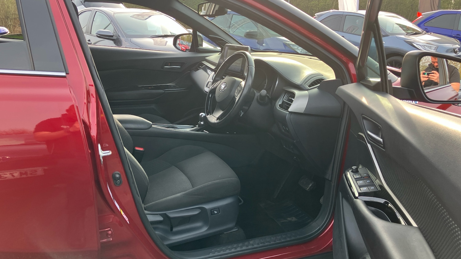 Used Toyota C-HR 2018 for sale - 78198701: Photo 11