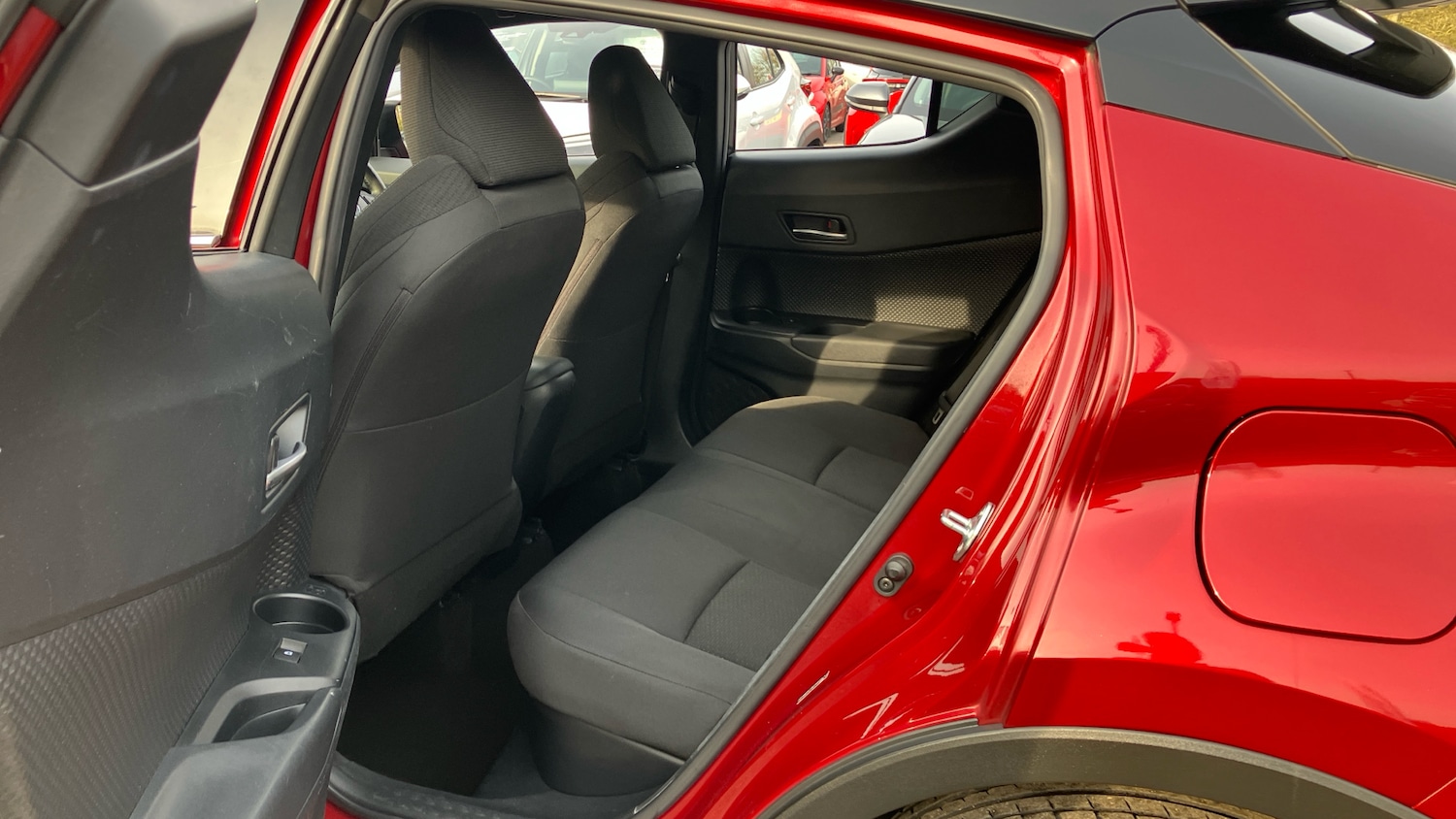 Used Toyota C-HR 2018 for sale - 78198701: Photo 13