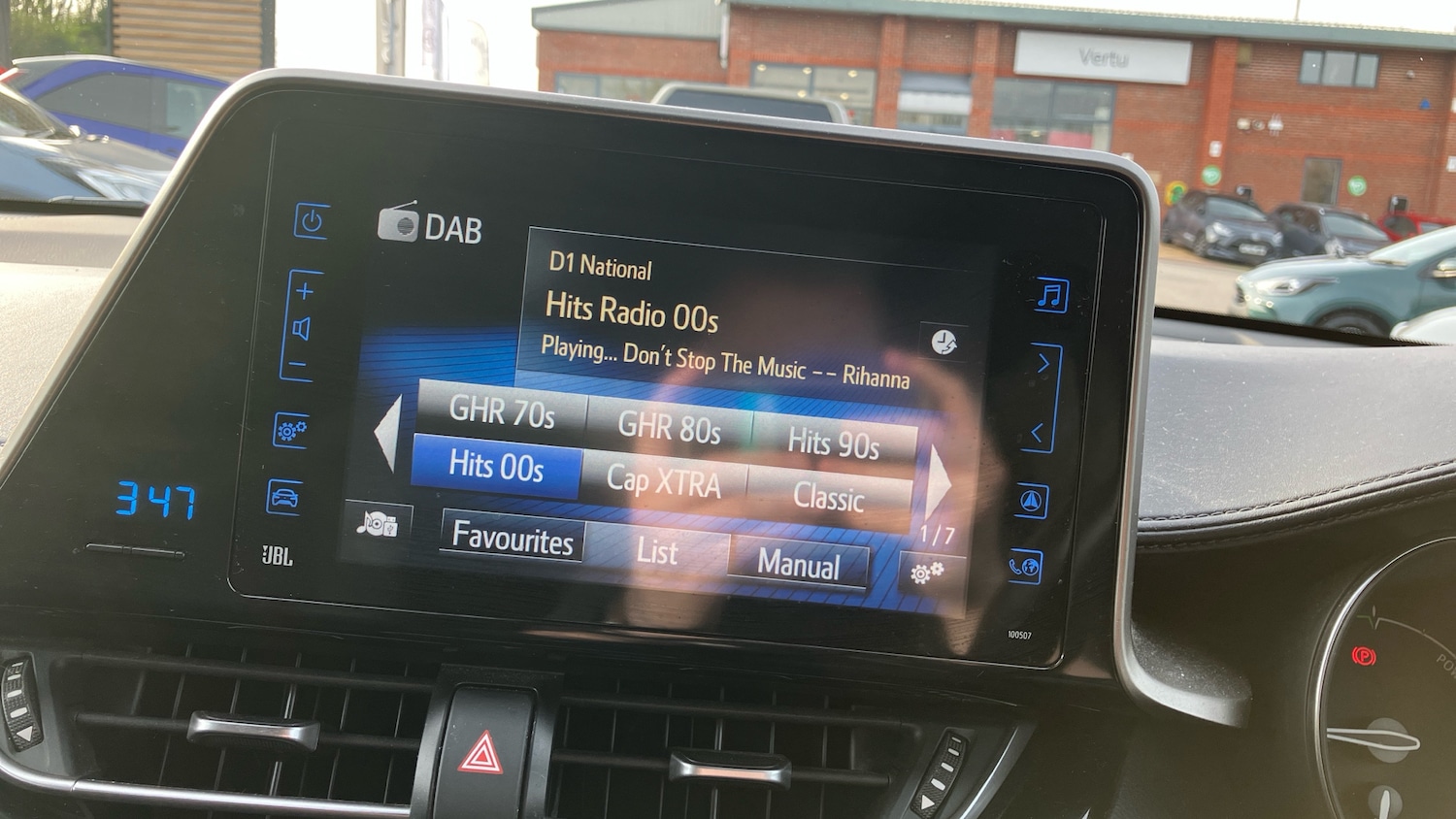 Used Toyota C-HR 2018 for sale - 78198701: Photo 26