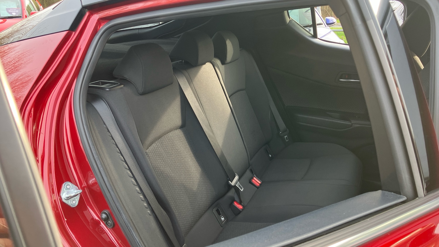 Used Toyota C-HR 2018 for sale - 78198701: Photo 41