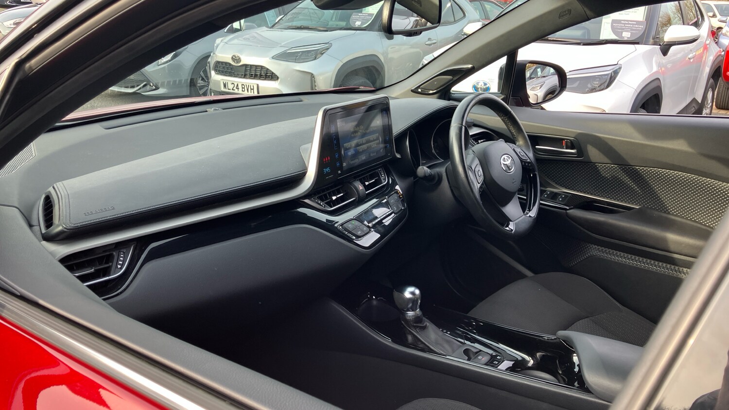 Used Toyota C-HR 2018 for sale - 78198701: Photo 44