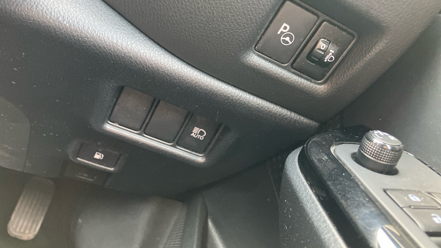 Used Toyota C-HR 2018 for sale - 78198701: Photo 47