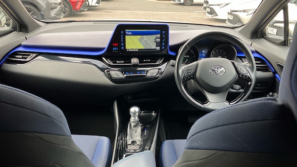 Used Toyota C-HR 2017 for sale - 76115764: Photo 5