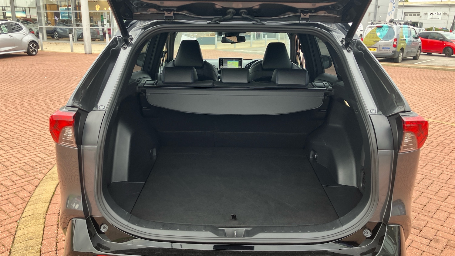 Used Toyota RAV4 2022 for sale - 76792889: Photo 14