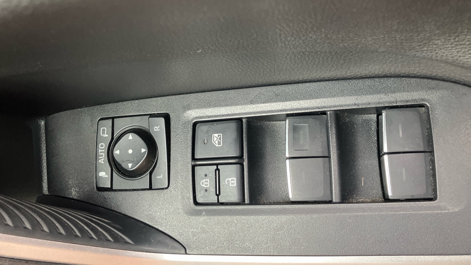 Used Toyota RAV4 2022 for sale - 76792889: Photo 41