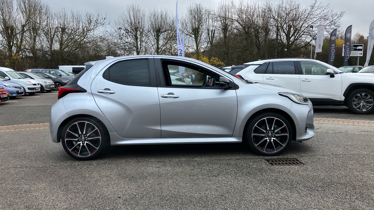 Used Toyota Yaris 2023 for sale - 76796798: Photo 16