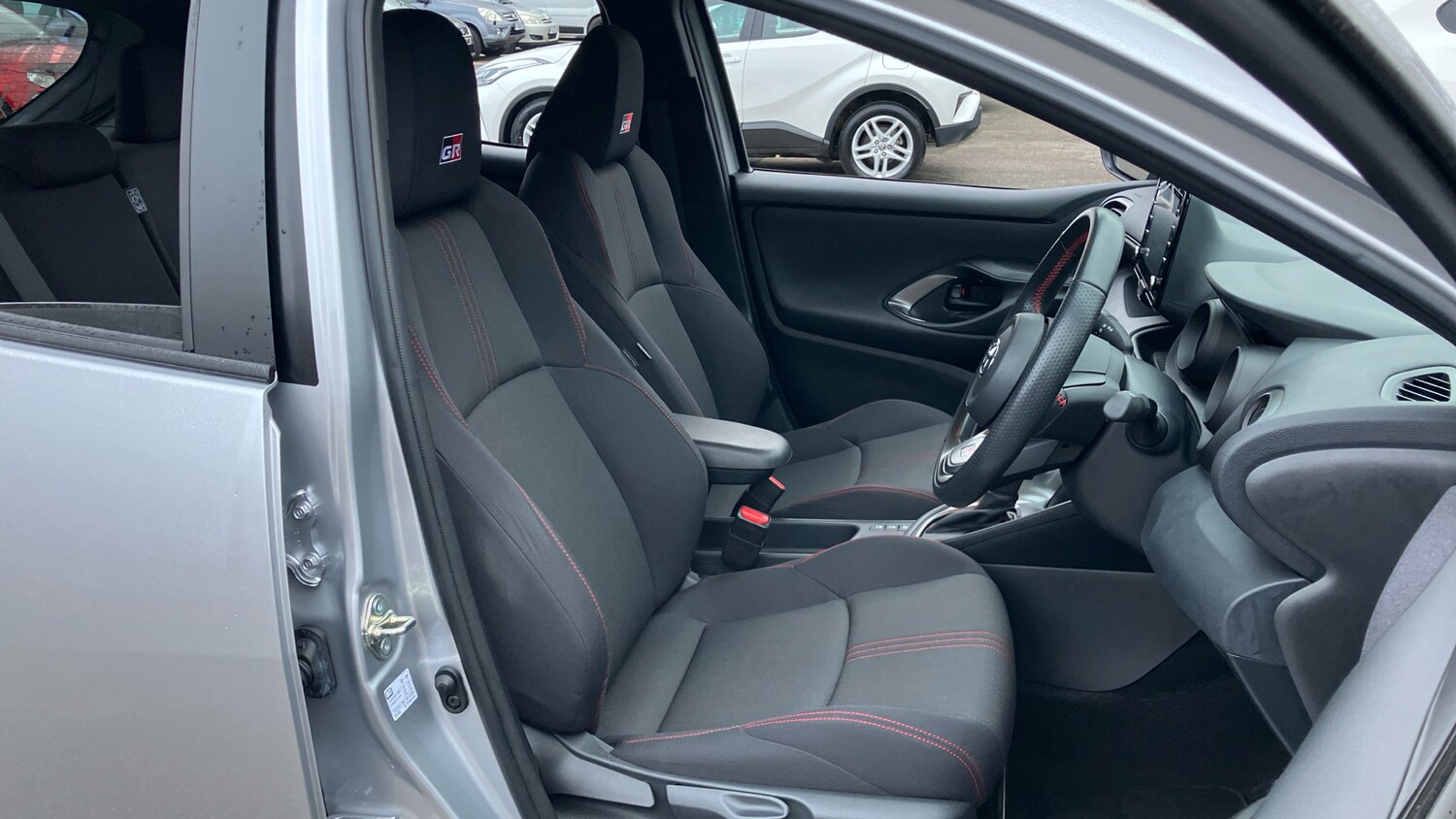 Used Toyota Yaris 2023 for sale - 76796798: Photo 40