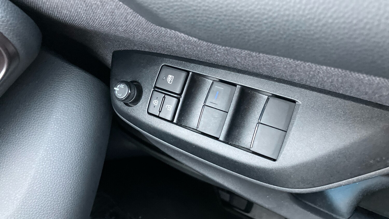 Used Toyota Yaris 2023 for sale - 76796798: Photo 49