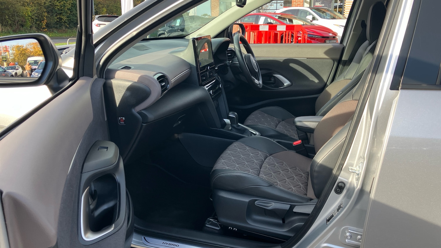 Used Toyota Yaris Cross 2024 for sale - 76413260: Photo 10