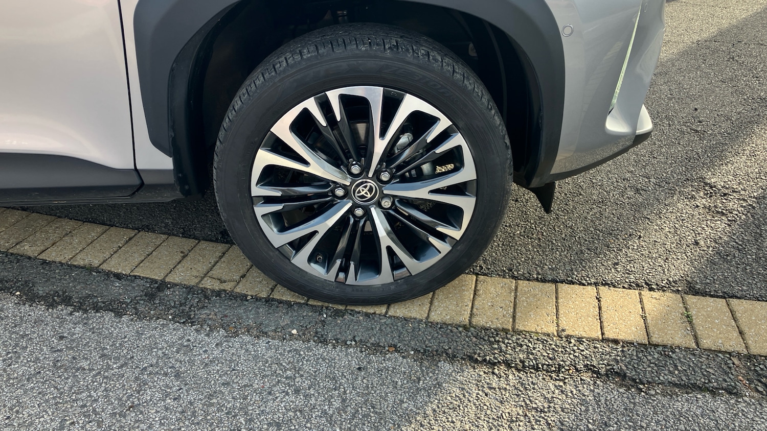 Used Toyota Yaris Cross 2024 for sale - 76413260: Photo 33