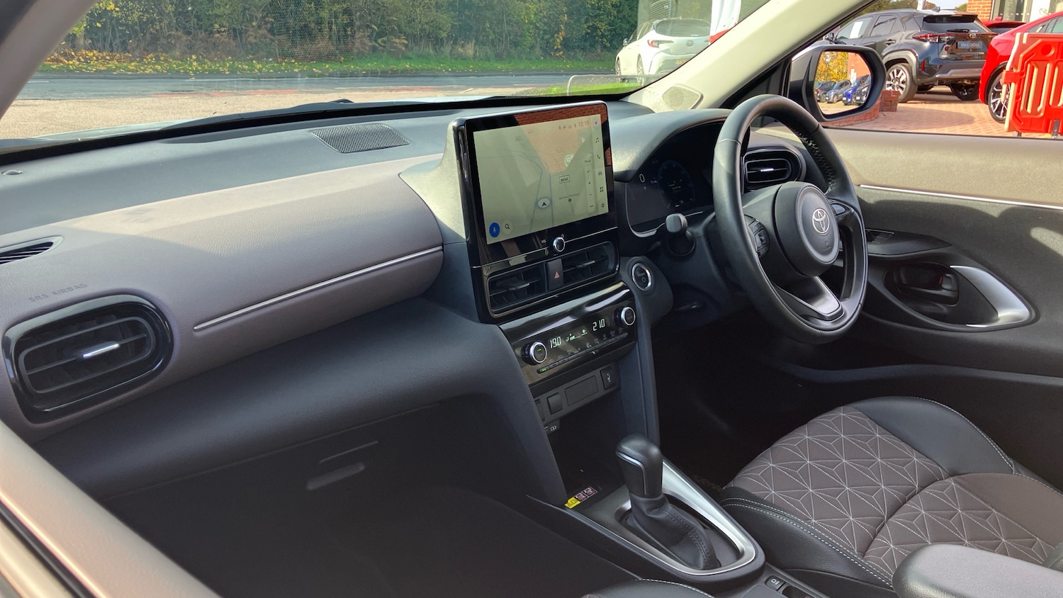 Used Toyota Yaris Cross 2024 for sale - 76413260: Photo 44