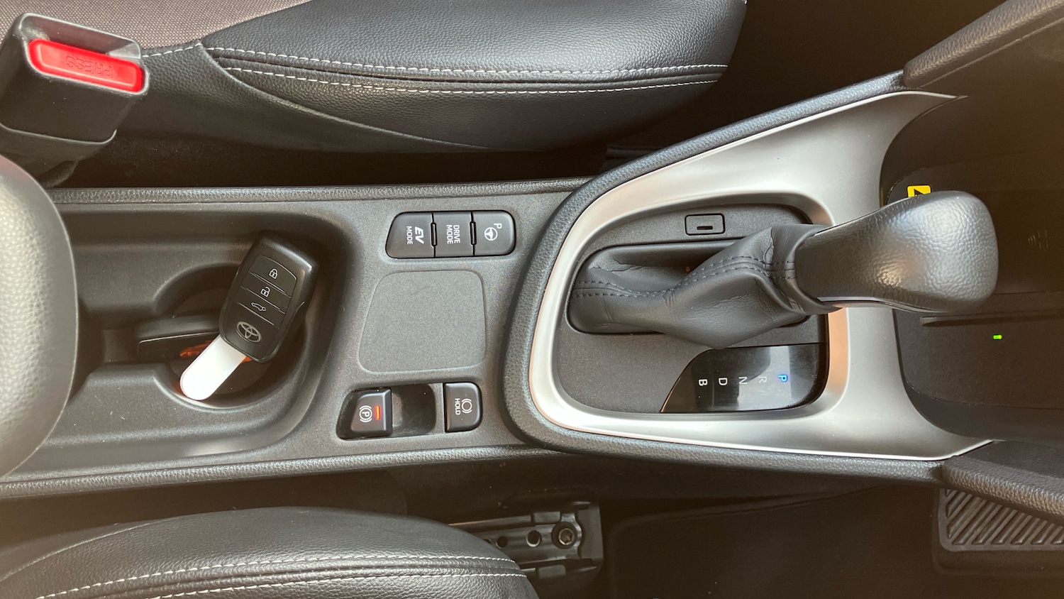 Used Toyota Yaris Cross 2024 for sale - 76413260: Photo 50