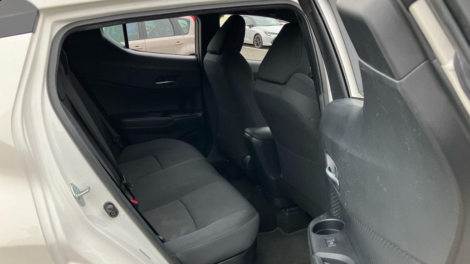 Used Toyota C-HR 2018 for sale - 77676977: Photo 12