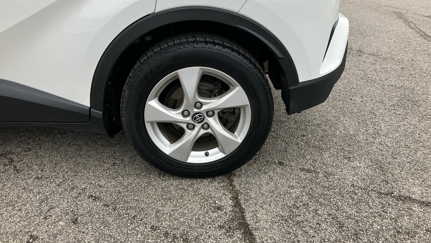 Used Toyota C-HR 2018 for sale - 77676977: Photo 35